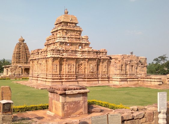 Badami Hampi Heritage Tour